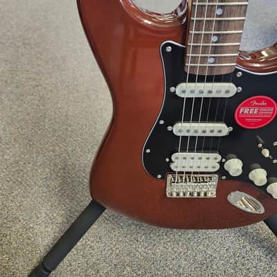 New Squier Classic Vibe '70s Stratocaster HSS HT Hardtail Electric Guitar - Mocha image 4