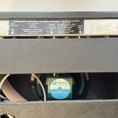 Fender Vibro Champ 6-Watt 1x8" 1977 Silverface image 7