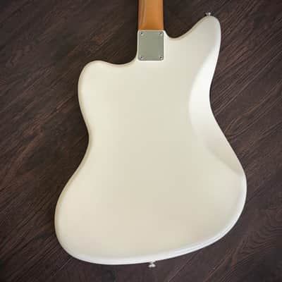 Fender Vintera '60s Jazzmaster Olympic White with Pau Ferro Fretboard image 6