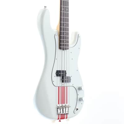 Fender 2023 Collection MIJ Traditional 60s Precision Bass in Olympic White with a Red Competition Stripe [JD23006843] (06/04) image 8