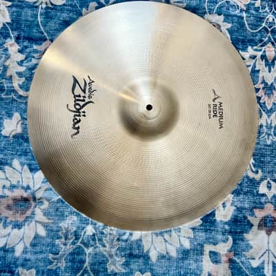 Zildjian 20" A Series Medium Ride Cymbal image 2
