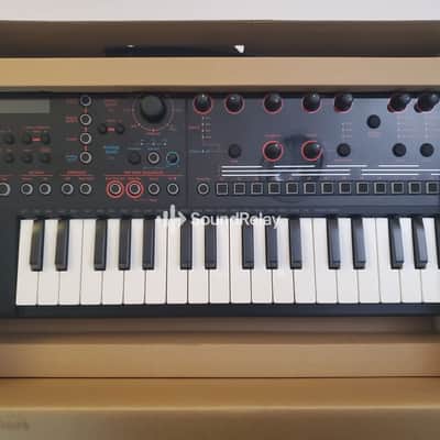 Roland JD-Xi 37-Key Analog/Digital Crossover Synthesizer 2015 - Present - Black image 8