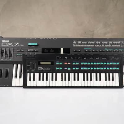 Yamaha DX7 II FD Digital Synthesizer w/ DX100 #58880