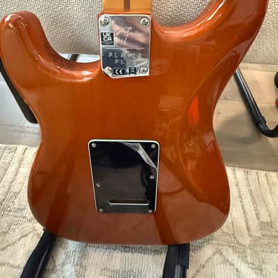 Fender 70th Anniversary Player Plus Stratocaster SSS Transparent Mocha Burst Mint with Fender hardshell case image 3