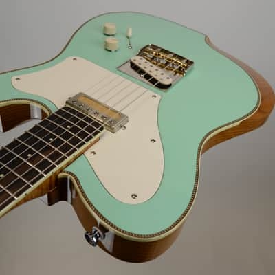 Bruce Guitars - "The Ellary" deluxe, surf green , Gemini pickups image 14
