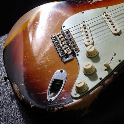 FENDER CUSTOM SHOP Limited 1964 L-Series Stratocaster Heavy Relic Target 3-Tone Sunburst [L11576] (06/22) image 3