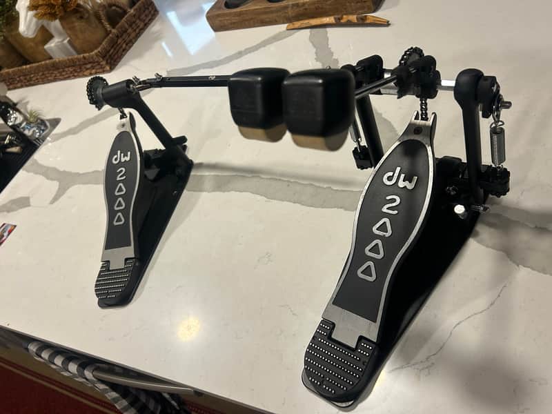 DW 2000 Series Double Bass Drum Pedal 2010 - Present - Various image 1
