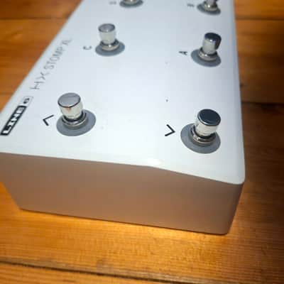 Line 6 HX Stomp XL Limited Edition - White image 4