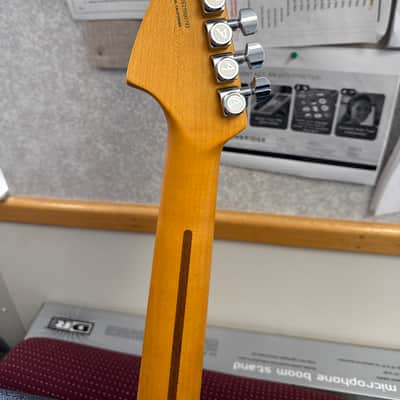 Fender American Ultra II Meteora with Maple Fretboard 2024 - Present - Avalanche image 6