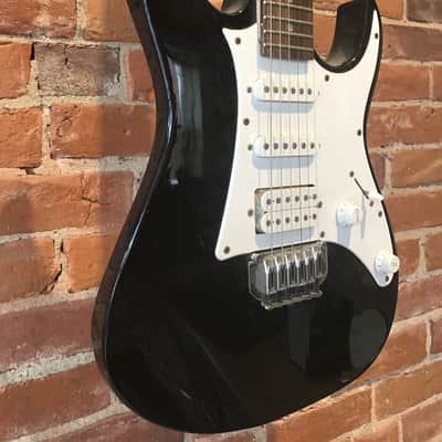 Ibanez Gio SSH Strat Style image 3
