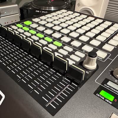 Akai APC40 2010s - Black image 8