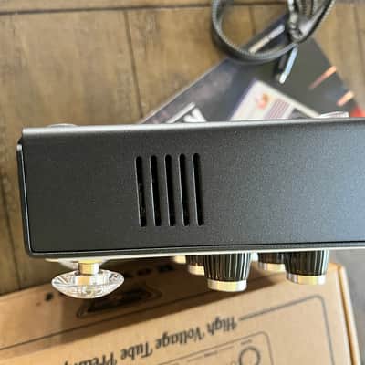 Tone King Royalist Tri-Tube Preamp Pedal image 5