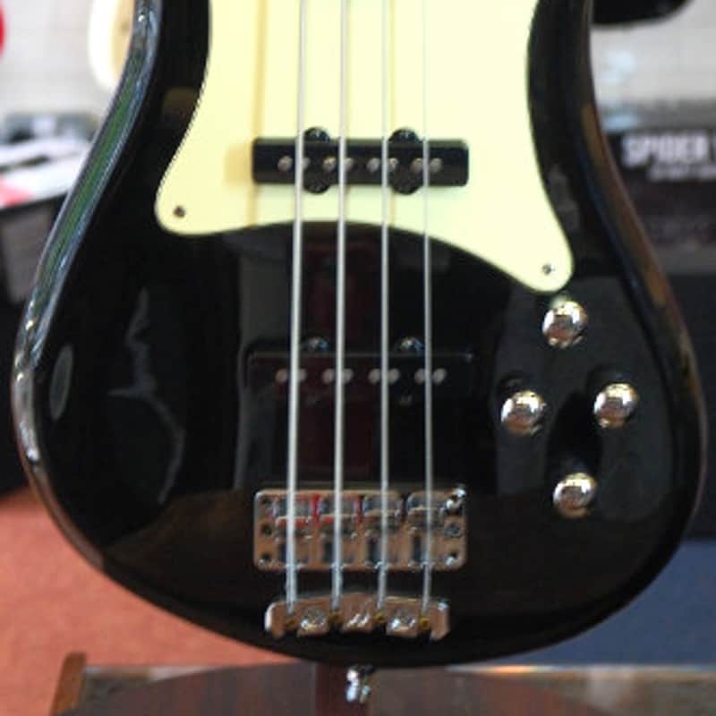 Warwick 2017 GPS Streamer CV 4, Solid Black High Polish (Pre-O…