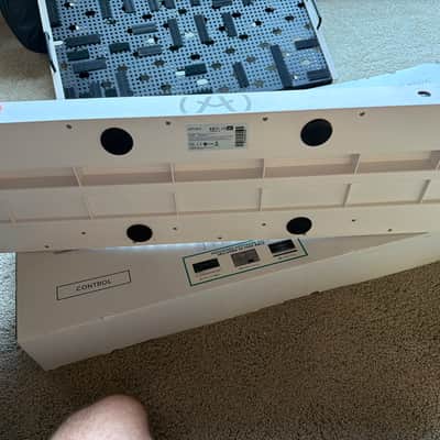 Arturia KeyLab 61 MkII MIDI Controller 2018 - Present - White image 6