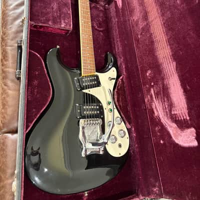 Mosrite Ventures V-II 1973 - Black image 1