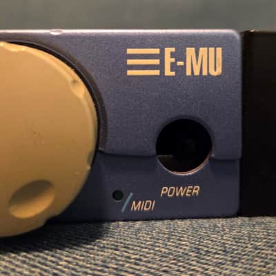 E-MU Systems Audity 2000 64-Voice Rackmount Synthesizer - Just missing Power knob1998 - 2000 - Blue image 4