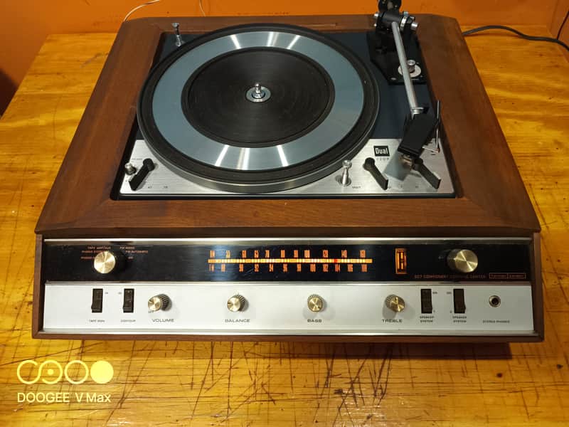 Harman Kardon SC7 1968 - Oiled walnut image 1