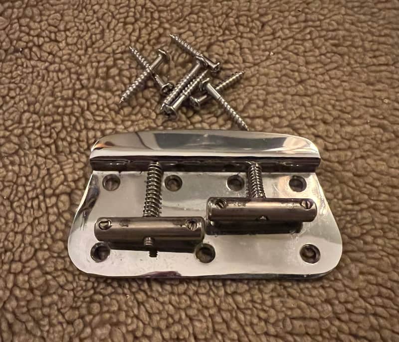 Fender Musicmaster Bass Bridge 1977 image 1