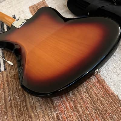 Fender Kurt Cobain Jaguar Left-Handed 2014 - Present - 3-Color Sunburst image 9