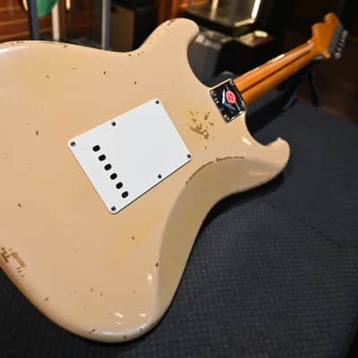 Fender Custom Shop Fat 50’s Stratocaster Relic LTD 2017 - Aged Desert Sand #0453 image 10
