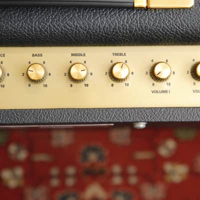 Marshall 1962 Bluesbreaker Reissue 30-Watt 2x12" Valve Combo Amplifier Pre-Owned image 7