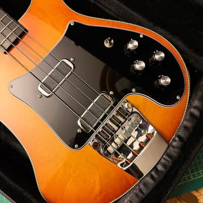 Rickenbacker 4002 1978 Walnut GLO - Collector's Holy Grail - The Pinnacle of RIC Engineering image 4