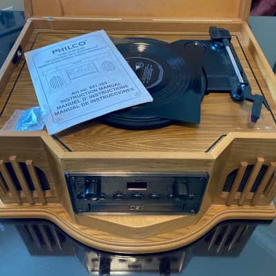 Philco Turntable CD w/Cassette Brown Wood image 5