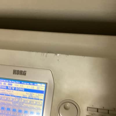 Korg Triton Studio 88-Key 120-Voice Polyphonic Workstation 2002 - 2005 - Silver image 8