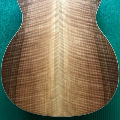 Larrivee OM-03 Flamed Austrian Walnut image 2