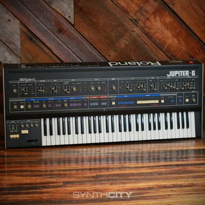 1980s Roland Jupiter 6 61-Key Synthesizer (Serviced)