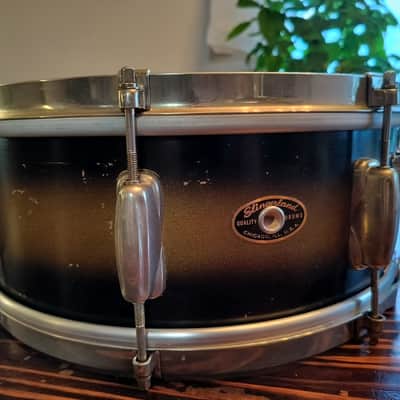 Slingerland No. 152 Student Model Radio King 5.5x14" 8-Lug Snare Drum with 3 pt Strainer mid 50's - Blue/Silver Duco Lacquer image 6