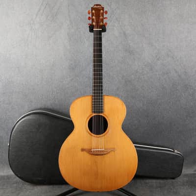 Lowden O Style - Cedar Top - Mahogany Body - Hard Case - 2nd Hand image 2