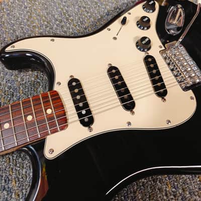 Fender Vintera Custom 70s Stratocaster 2020s - Black image 9