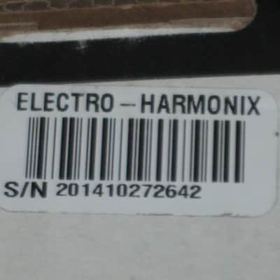 lightly handled - generally clean (some very light cloudy surface scuffs / surface gray markings) Electro Harmonix EMPTY CARDBOARD BOX and original Owner's Instructions ONLY for B9 Organ Machine pedal (NO Pedal, NO other paperwork) image 7