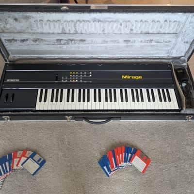 Ensoniq Mirage DSK-8 Digital Sampling Keyboard 1984 - Grey