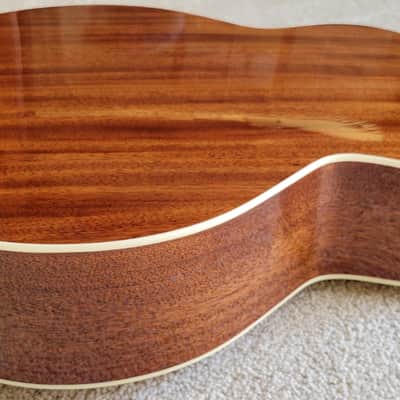 Guild B-140E Acoustic Electric Bass Guitar, Natural Finish, Guild Gig Bag image 10