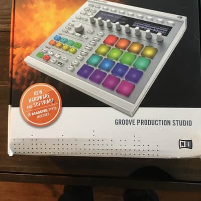 Native Instruments Maschine MK2 White 2016 White image 3