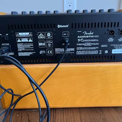 Fender Acoustic 100 2-Channel 100-Watt 1x8" Acoustic Guitar Amp with MGT-4 foot switch image 3