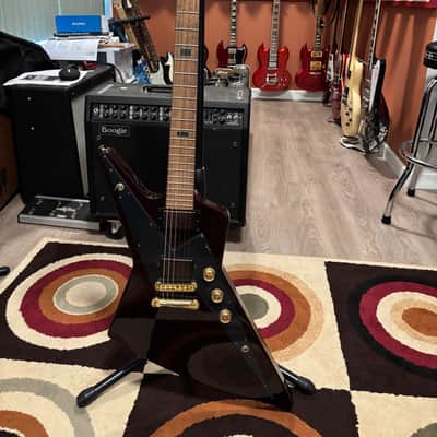 Gibson 2008 GOTM Reverse Explorer 2008 - Antique Walnut - REDUCED image 1