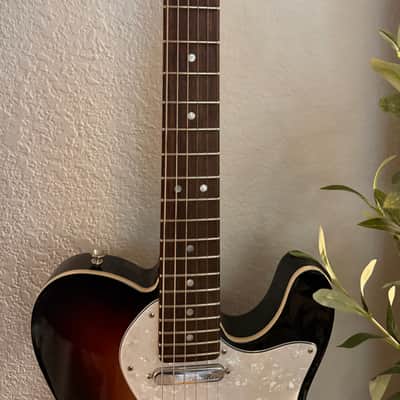 Fender Deluxe Telecaster Thinline, Rosewood Fingerboard, 3-Color Sunburst image 3