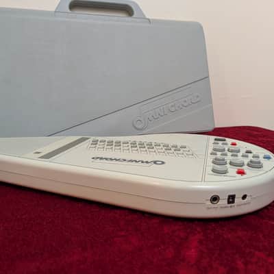 Vintage Suzuki Omnichord System Two Model OM-84 Synthesizer w/ Hard Case, Manual & Overlay 1984 - Ivory image 9
