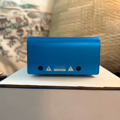 Strymon Zuma 9-Output High Current DC Power Supply 2016 - Present - Blue image 4