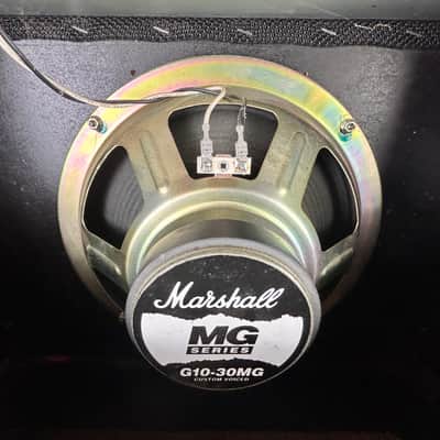 Marshall MG30DFX 2000’s - Black/gold image 9