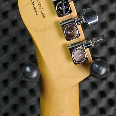 Fender Player Telecaster with Maple Fretboard 2022 - Black image 9