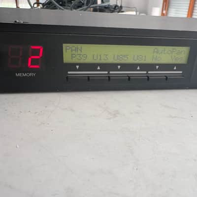 Yamaha SPX990 Professional Multi-Effect Processor 1990s - Black image 3