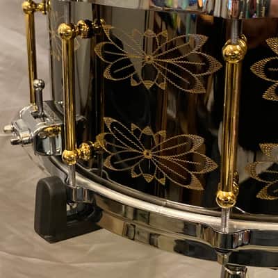 DW - 14x6.5" Memphis Drum Shop 30th Anniversary Limited Edition, Brass Snare Drum, Engraved with Gold Hardware & Tube Lugs 2010's - Black Nickel Over Brass image 7
