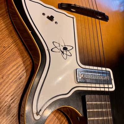 1962 Harmony Stratotone H45 “Mars” – Excellent Original Condition – Original Blue-Lined Case Bild 13