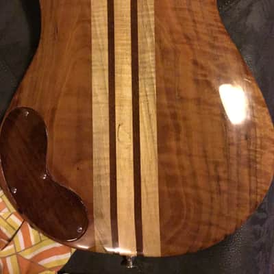 Chazz guitars Custom electric Bass Jazz 2015 Emgs gotoh - Maple ? Custom one of a kind image 2