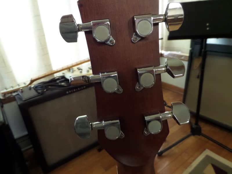 Garrison AG-200 CE Acoustic-Electric, single cut-away, with