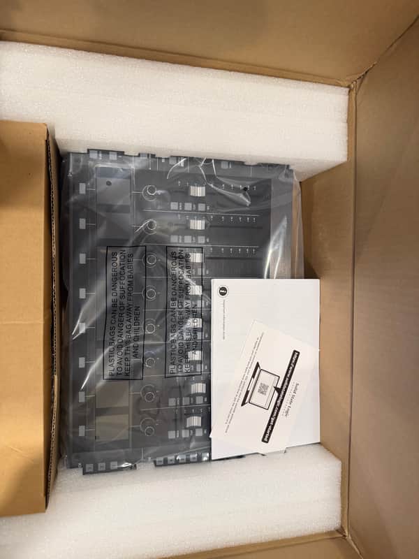 Solid State Logic SSL UF8 DAW Controller 2021 - Present - Black image 1